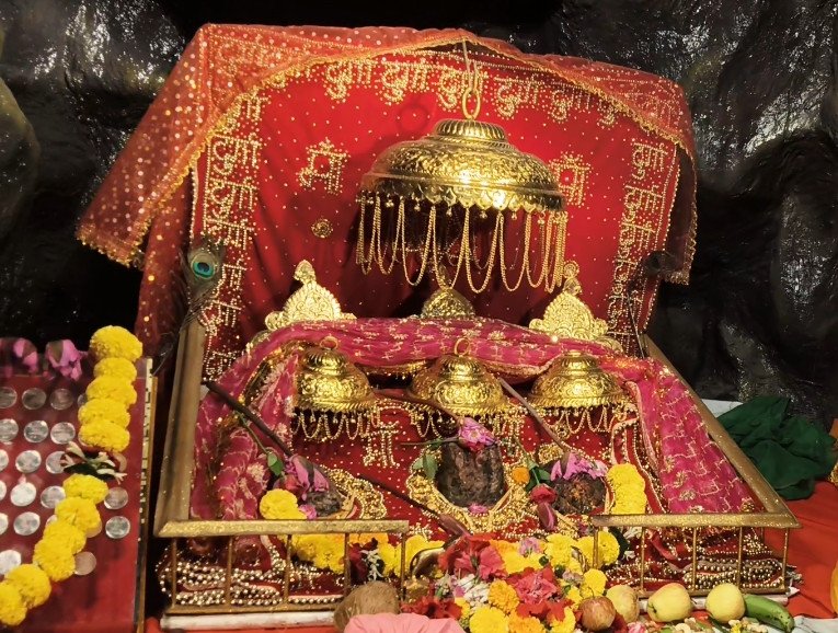 बुरहानपुर के खामनी गांव में मां वैष्णो देवी धाम की तर्ज पर बनाए गए नए धार्मिक स्थल और योगेश मोतेकर की प्रेरणा