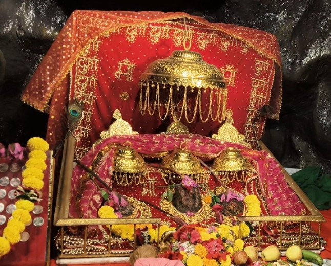 बुरहानपुर के खामनी गांव में मां वैष्णो देवी धाम की तर्ज पर बनाए गए नए धार्मिक स्थल और योगेश मोतेकर की प्रेरणा